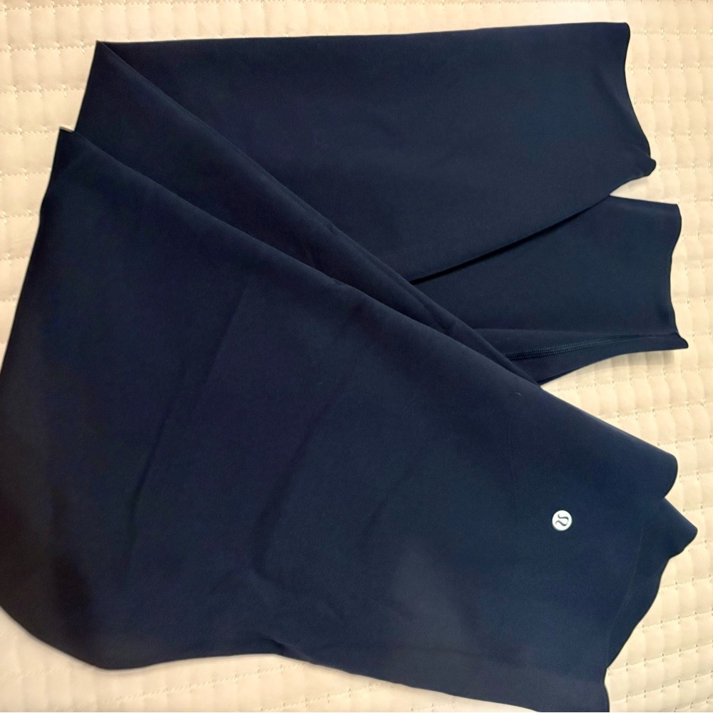 Lululemon Athletica Deep Blue High-Waisted Leggings Glow Up Super high rise 25”
